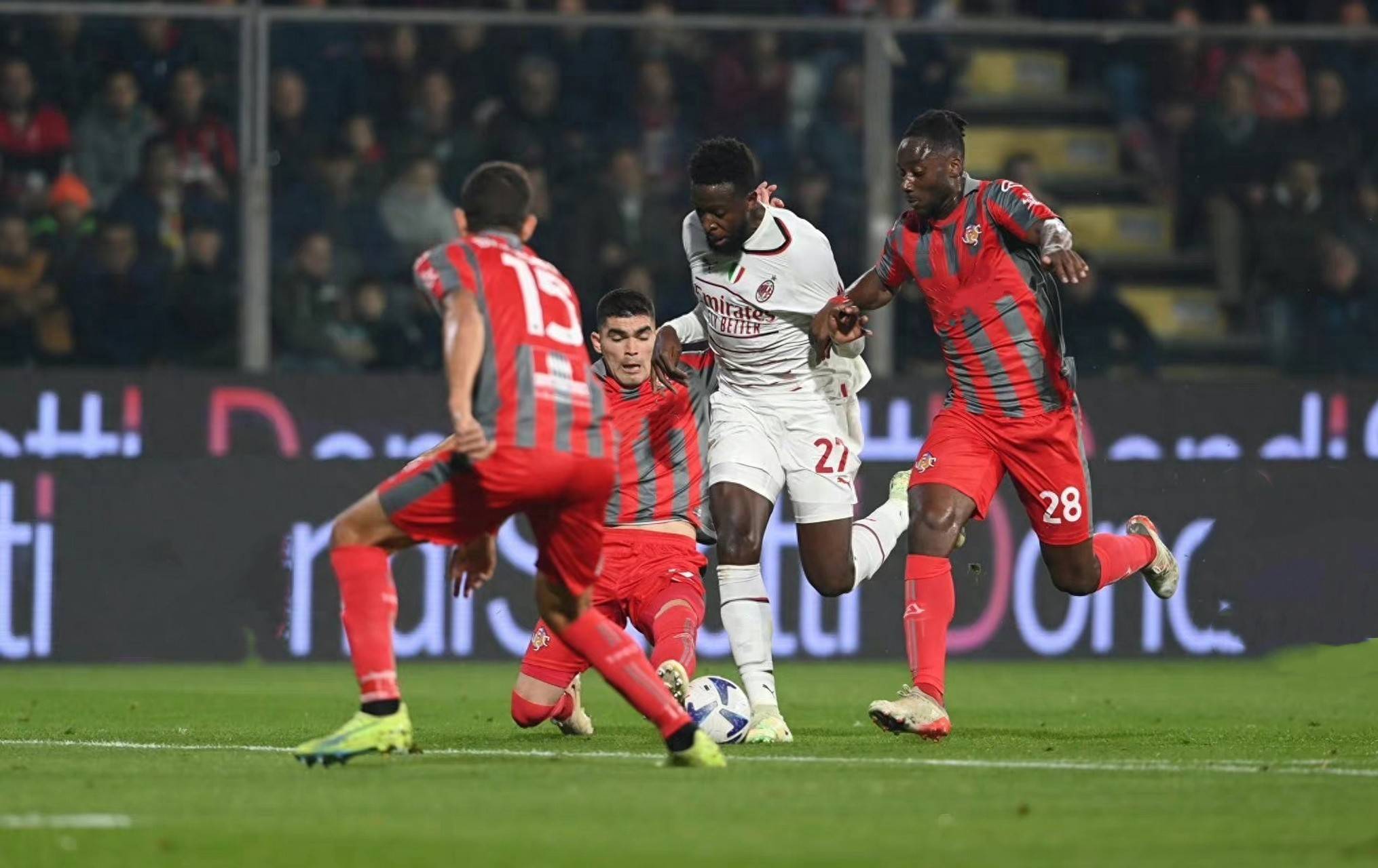 却常常承担 却常常承担