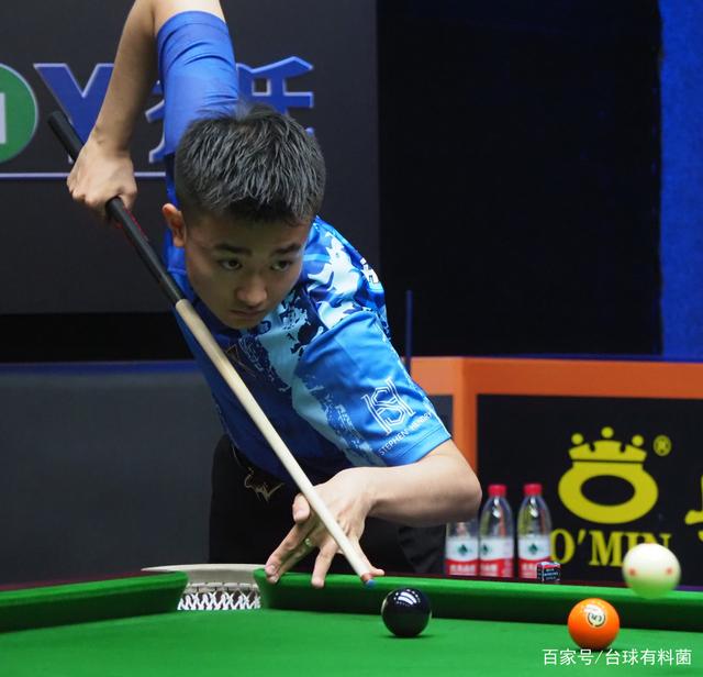 成绩出色 成绩出色