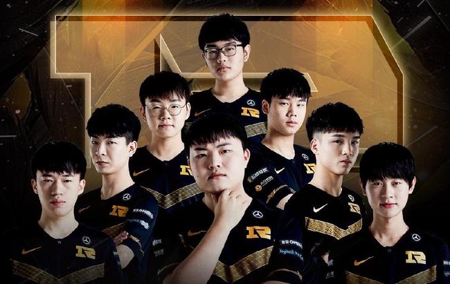 角色形成互 角色形成互